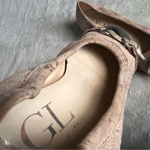 AGL Attilio Giusti Leombruni Jody Cap Toe Buckle Wedge Ballet Flat Patent Gold - Picture 16 of 17